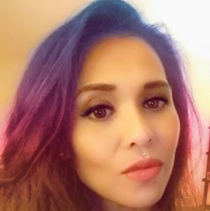 Meet your Posher, Monica